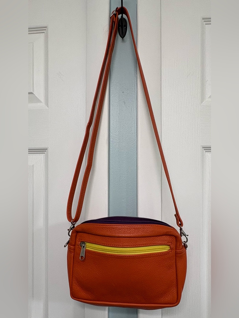 NWOT-KT Leather Designs-Leather Crossbody Bag in Orange w/Colorful Accents